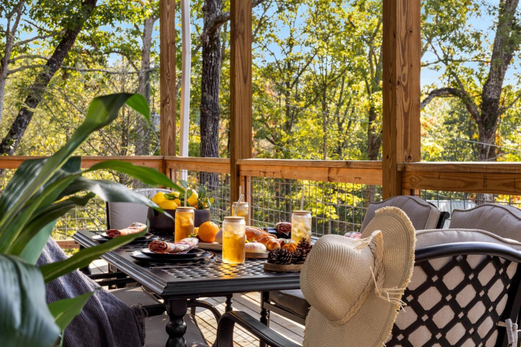 Tranquil Mountain Getaway By Ghosal Luxury Lodging Gatlinburg Exterior photo