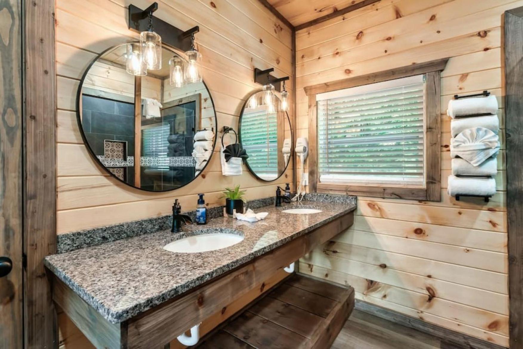 Tranquil Mountain Getaway By Ghosal Luxury Lodging Gatlinburg Exterior photo