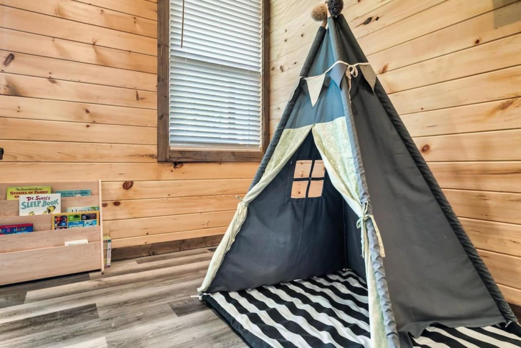 Tranquil Mountain Getaway By Ghosal Luxury Lodging Gatlinburg Exterior photo